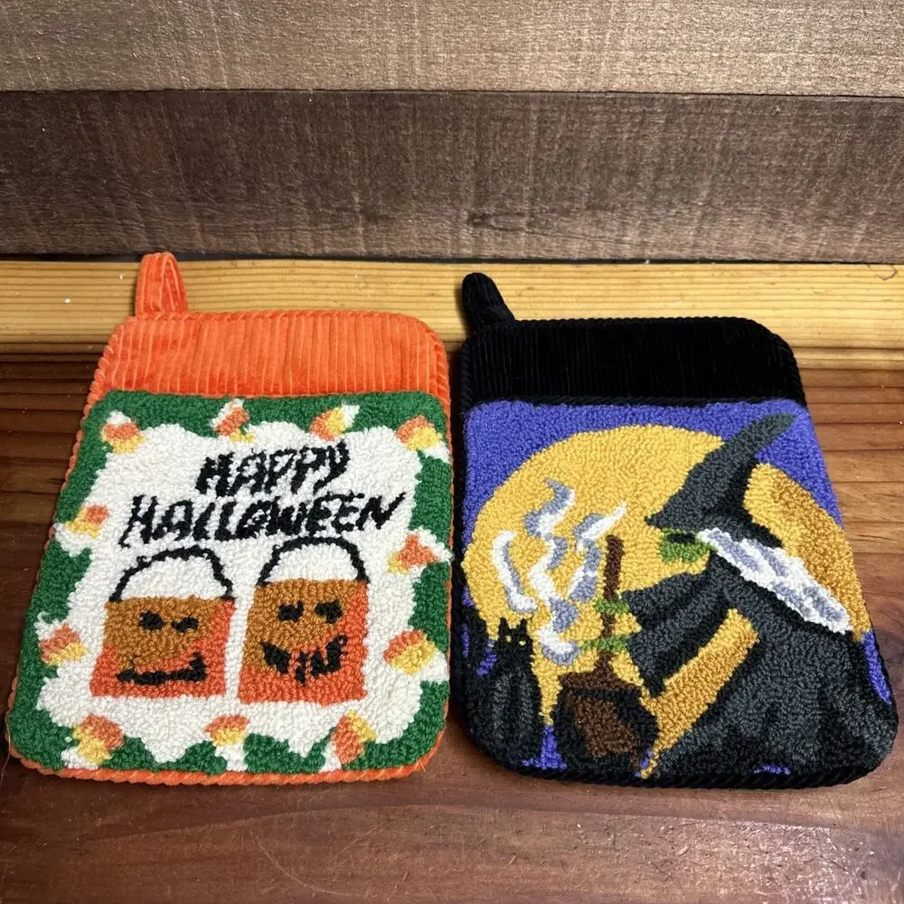 Canterbury Happy Halloween Pumpkins Witch Hot Pad Corduroy And Wool Yarn Front